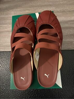 Puma Women's speedcat mule Burgundy Elastic Strap Slip-On